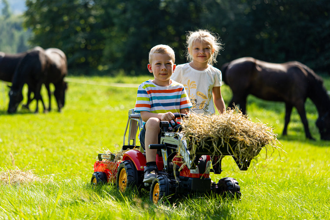 Country Farmer rot mit Frontlader, Heckbagger und Anhänger