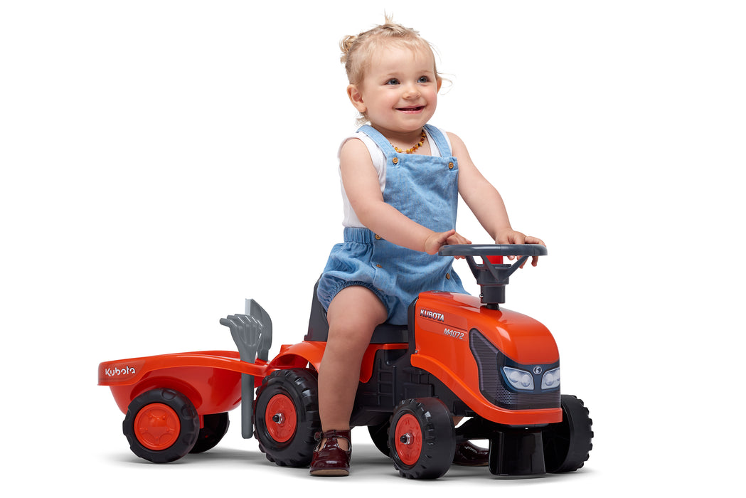 Lauftraktor Kubota mit Anhänger,, Schaufel und Rechen