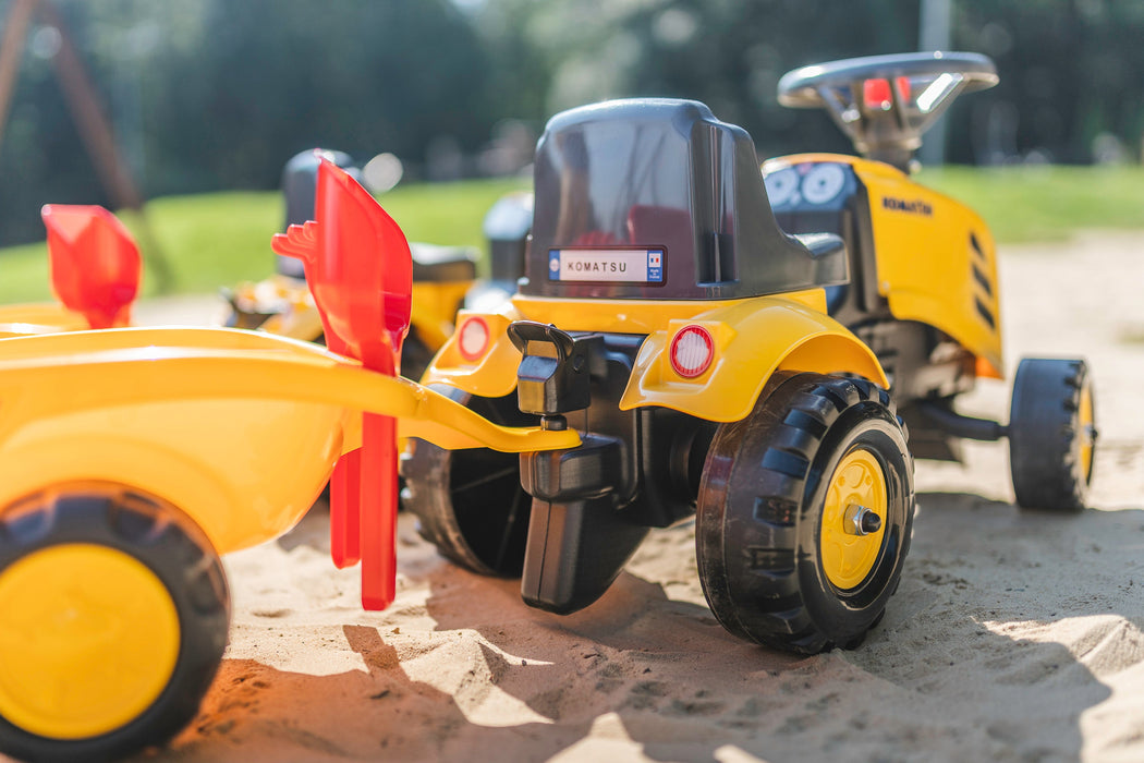 Falk Lauftraktor mit Anhänger Schaufel und Rechen