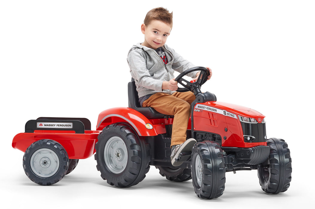 Trettraktor Massey Ferguson S8740 mit Anhänger