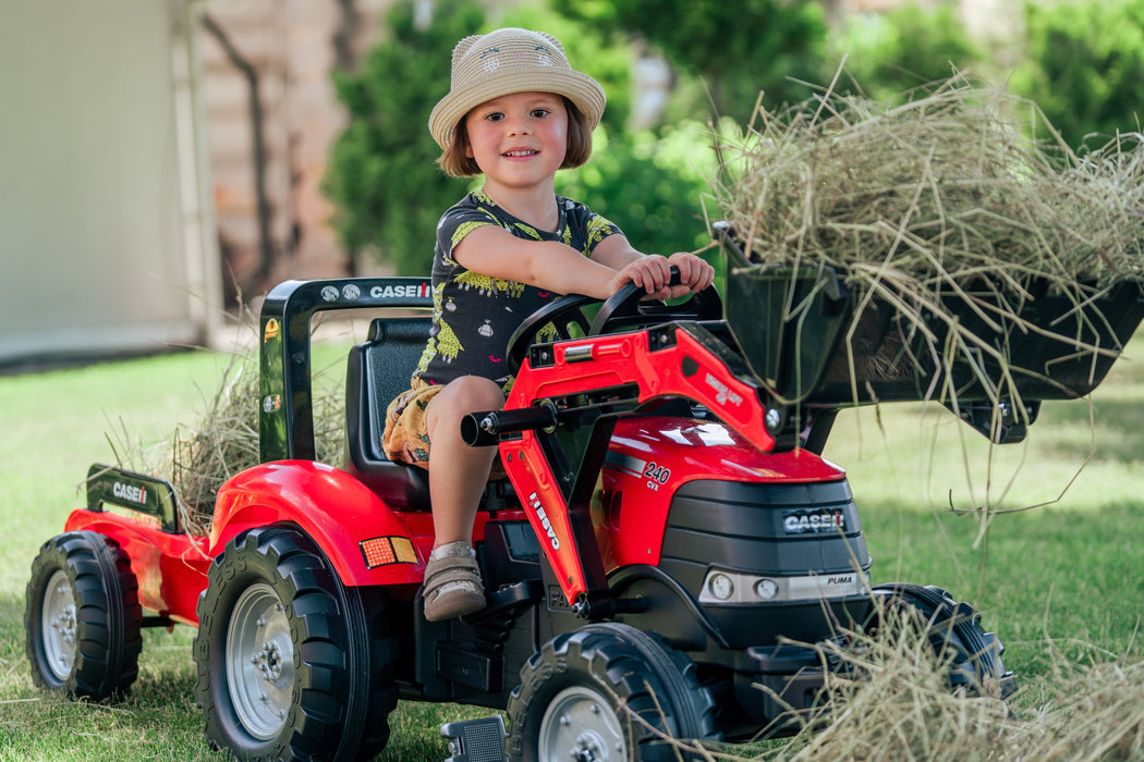 Trettraktor Case Puma CVX 240 mit Frontlader und Anhänger