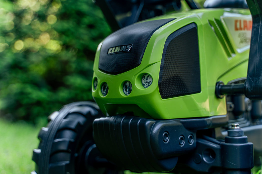 Trettraktor Claas Arion 430 mit Anhänger, Frontlader und Überrollbügel